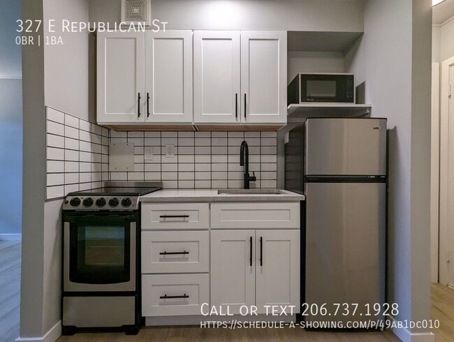 Primary Photo - 327 E Republican St