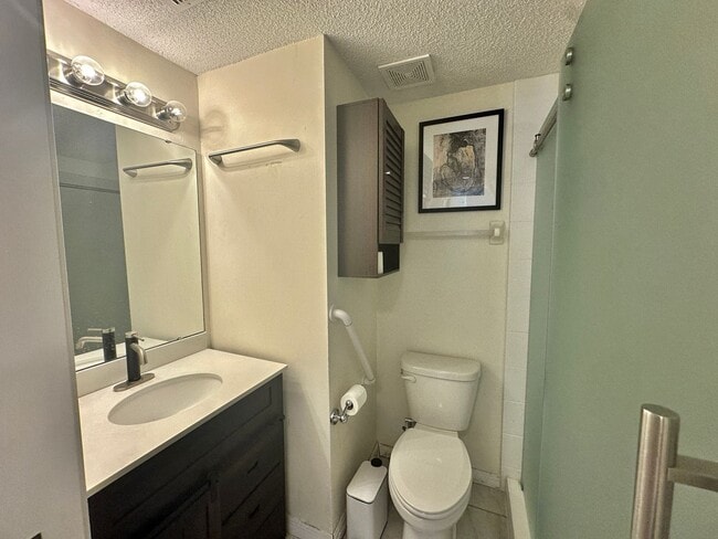 Building Photo - 1 bedroom unit at The Links in Haile Plant...