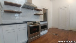 Building Photo - 411 W Mistletoe Ave