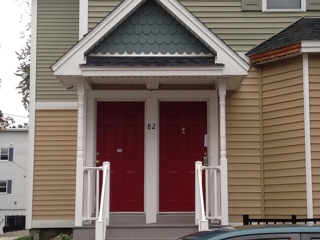 Building Photo - 82 3rd St