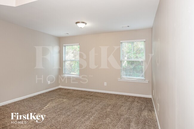 Building Photo - 204 Sleepy Way