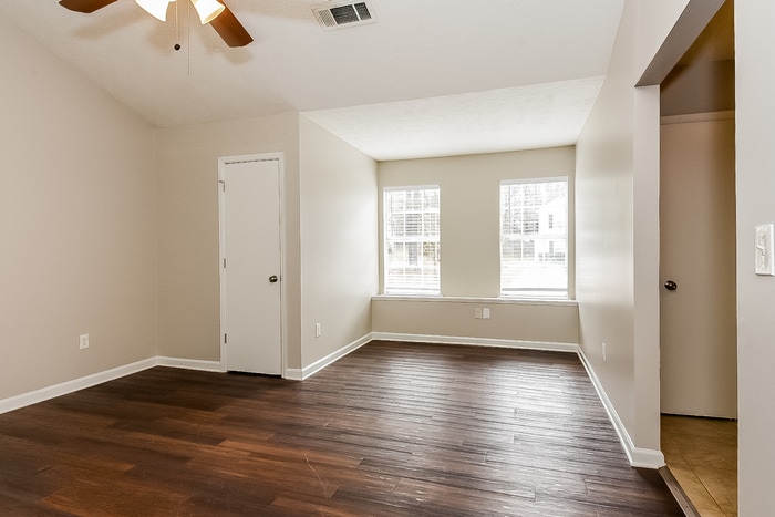 Building Photo - 6239 Leverett Dr