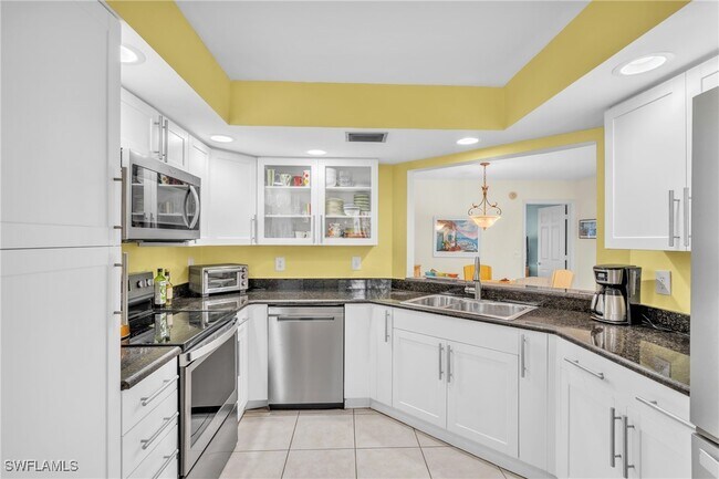 Building Photo - 601 Beachwalk Cir