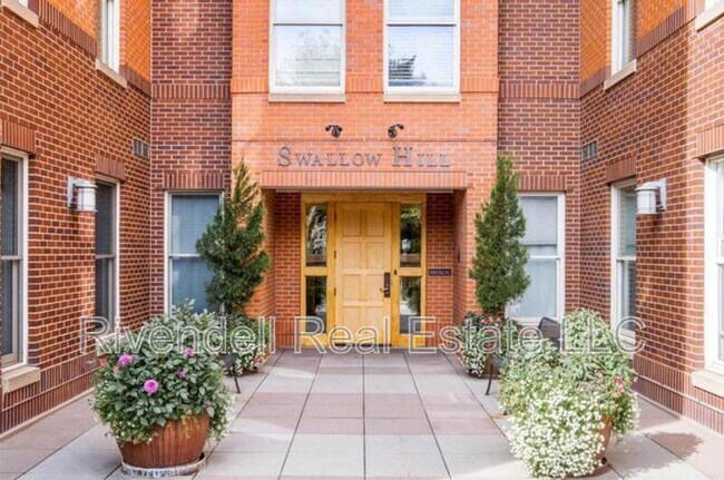 Building Photo - 1631 Emerson St