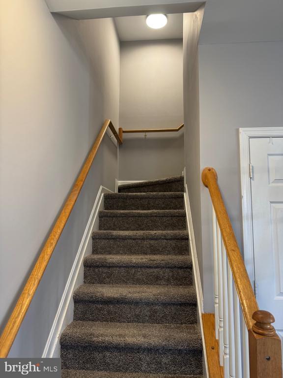 Building Photo - 1402 Blue Heron Dr