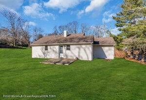 Building Photo - 1429 Lakewood Rd