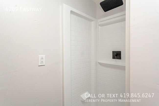 Building Photo - 4209 Eastway-