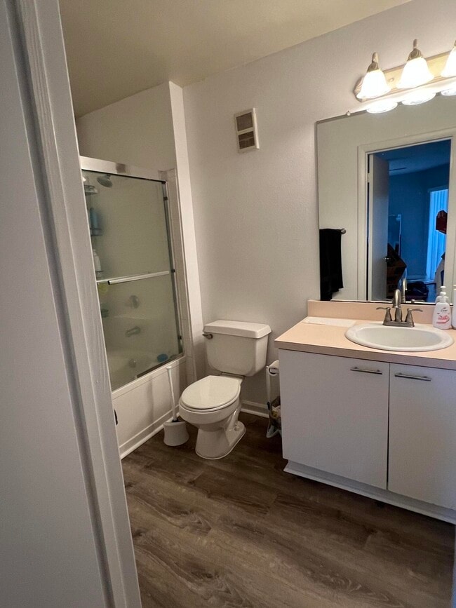 Building Photo - 4879 Via Palm Lakes