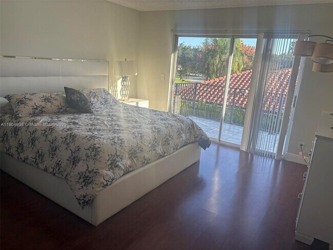 Building Photo - 4520 NW 52nd St