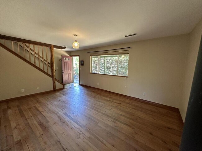 Building Photo - 220 W Hersey St