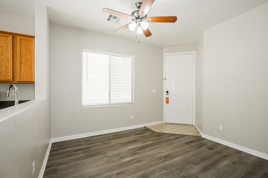 Building Photo - 8233 Apple Spice St