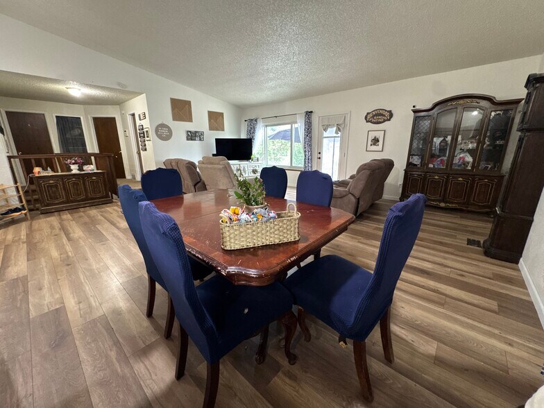 Building Photo - 3685 Deep Haven Dr