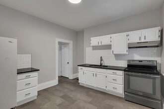 Building Photo - 293-295 Woodrow Ave