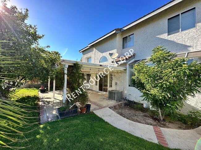 Building Photo - 25506 Paine Cir