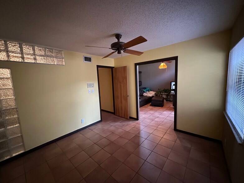 Building Photo - 11413 SW 110th Ln