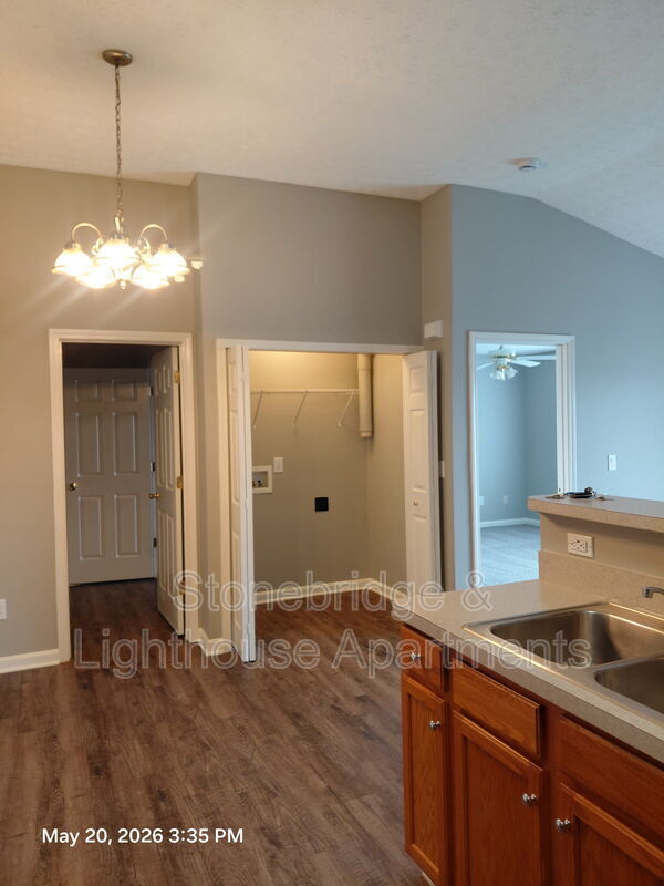 Building Photo - 1215 Lighthouse Cove