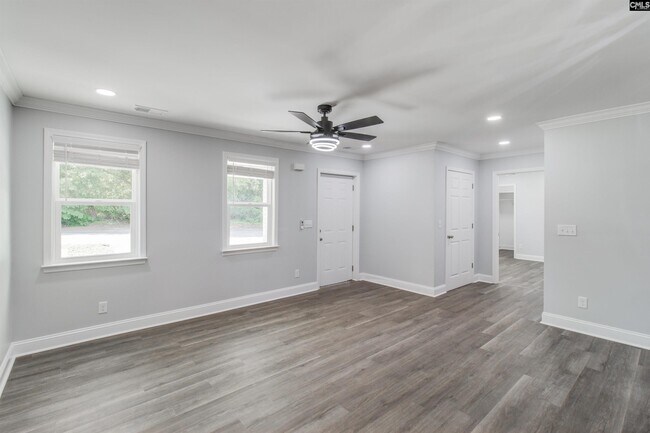 Building Photo - 2327 Willow St