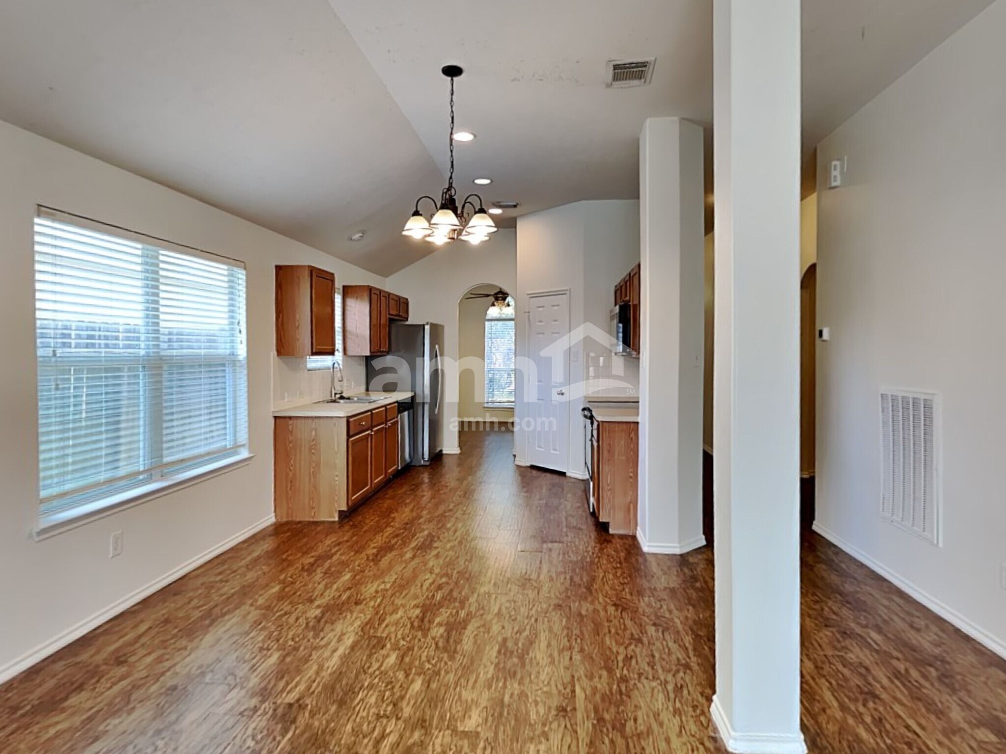 Building Photo - 18413 Sunrise Oaks Ct