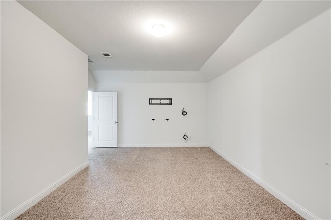 Building Photo - 9813 Evening Canopy Dr