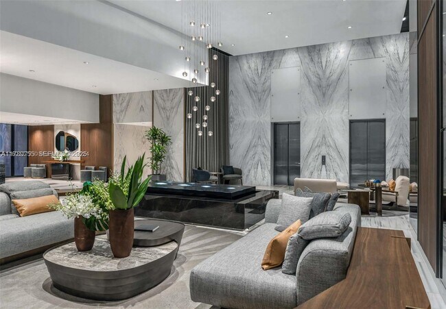 Building Photo - 1100 Biscayne Blvd