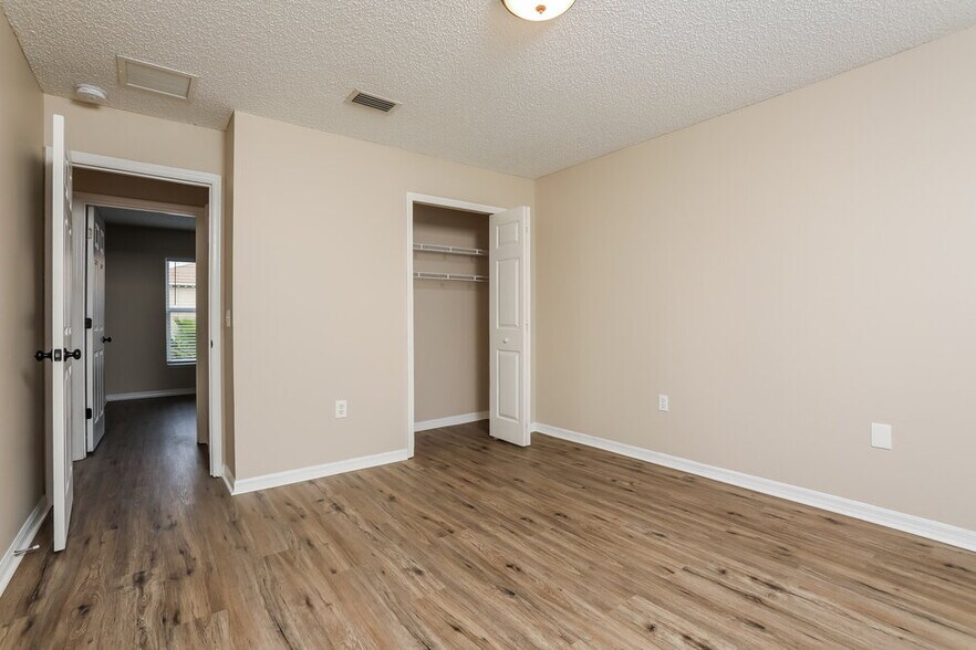 Building Photo - 293 Sawyerwood Pl