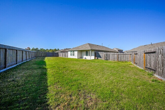 Building Photo - 2342 Spruce Clf Ln