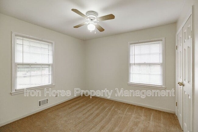 Building Photo - 162 Jockey Club Dr