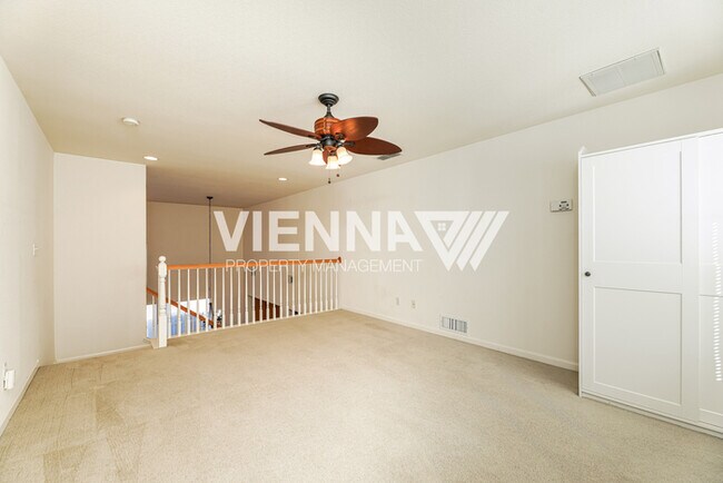 Building Photo - Cute 3 Bedroom Home in Twelve Bridges