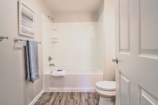 Building Photo - Luxury 2-Bedroom Monte Vista Condo with Downtown Views & Monthly House Cleaning Included