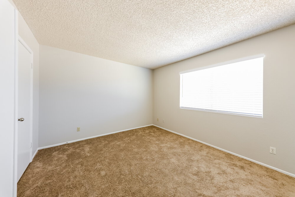 Building Photo - 4323 W Piute Ave