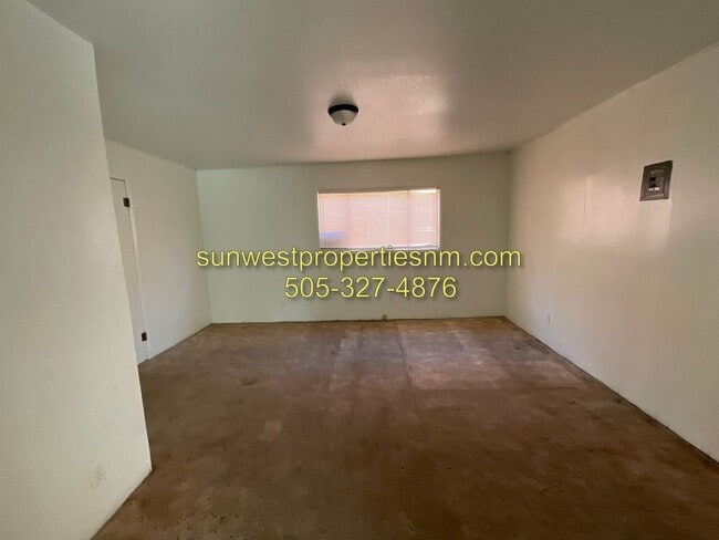 Building Photo - 1 Bed 1 Bath Apartment Home-ALL UTILITIES ...