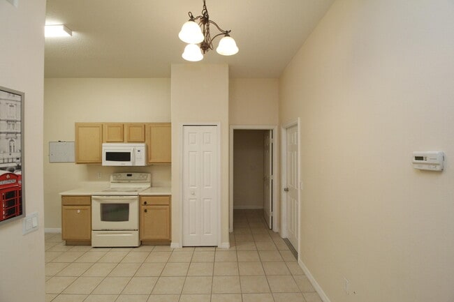 Building Photo - 885 Tavernier Cir NE