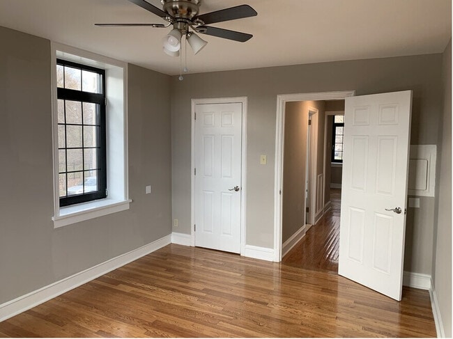 Bedroom - Wawaset Park Apartments