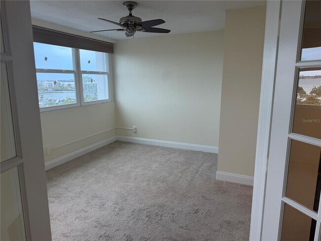Building Photo - 33 S Gulfstream Ave