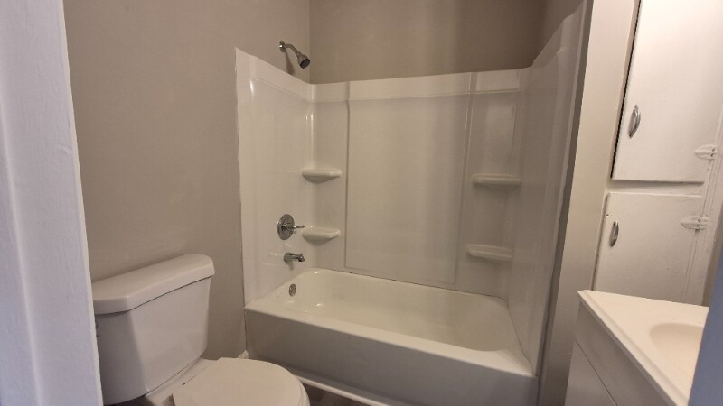 Building Photo - 4286 Catalpa Dr.