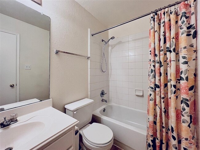 Building Photo - 9603 Milas Way