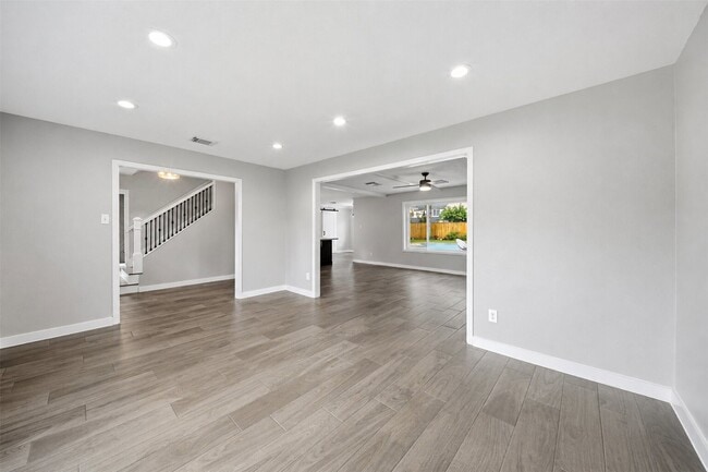 Building Photo - 15414 Ripplestream Dr