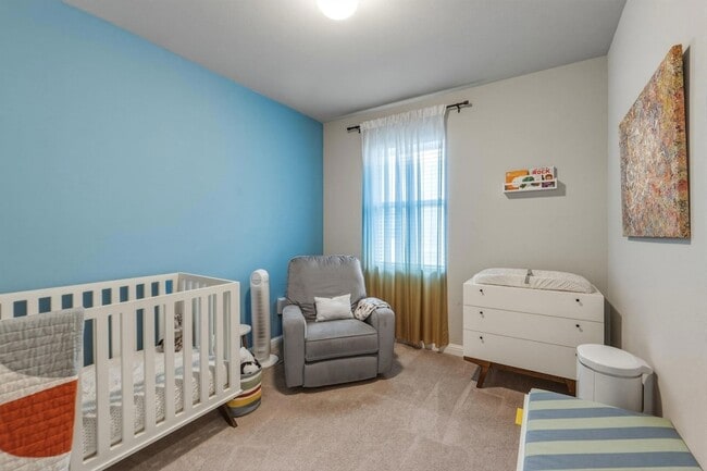 Building Photo - 6814 E Riverside Dr