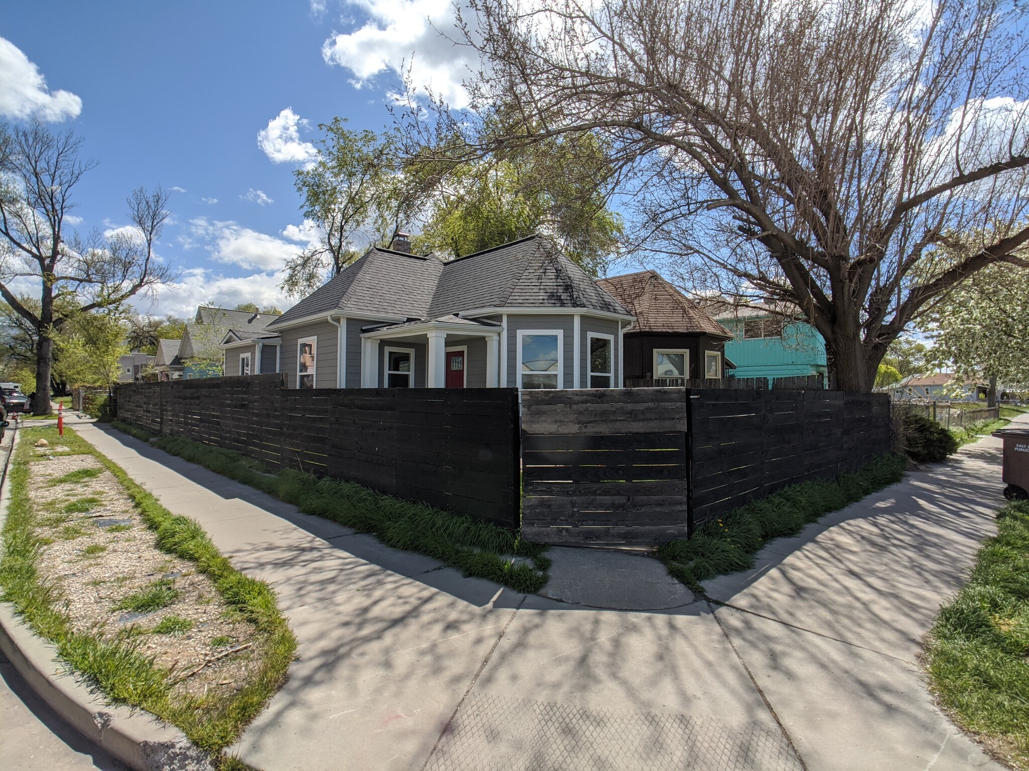 Building Photo - 1085 S 200 W