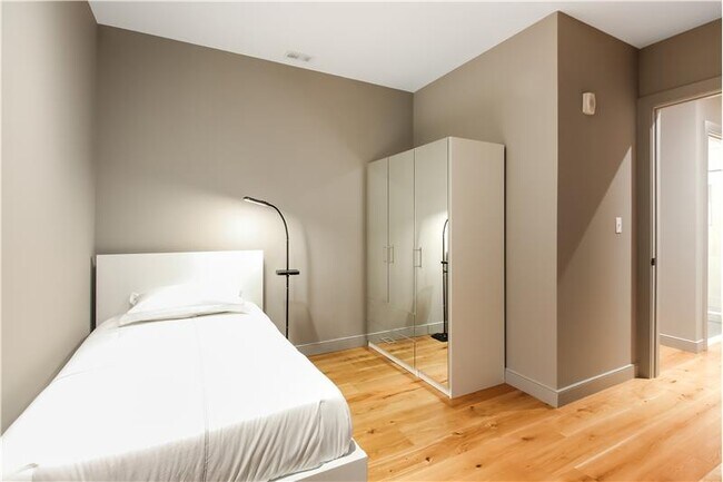Building Photo - 448 K St NW