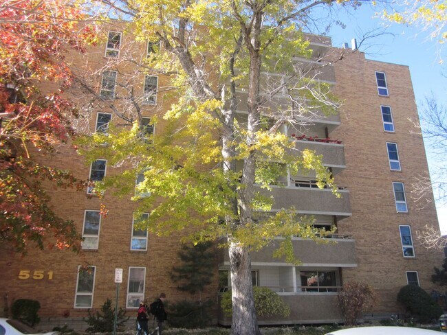 Building Photo - 551 N Pearl St