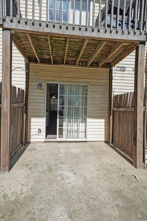 Building Photo - 703 Stonehaven Cir