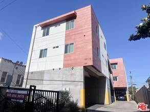 Building Photo - 1107 S Hobart Blvd