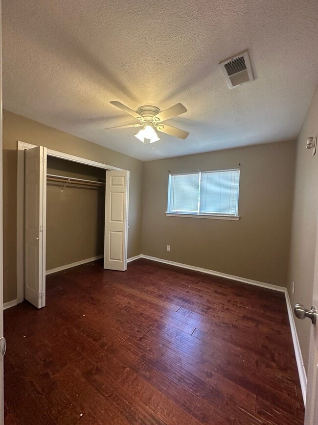 Building Photo - 7410 Frostview Ln