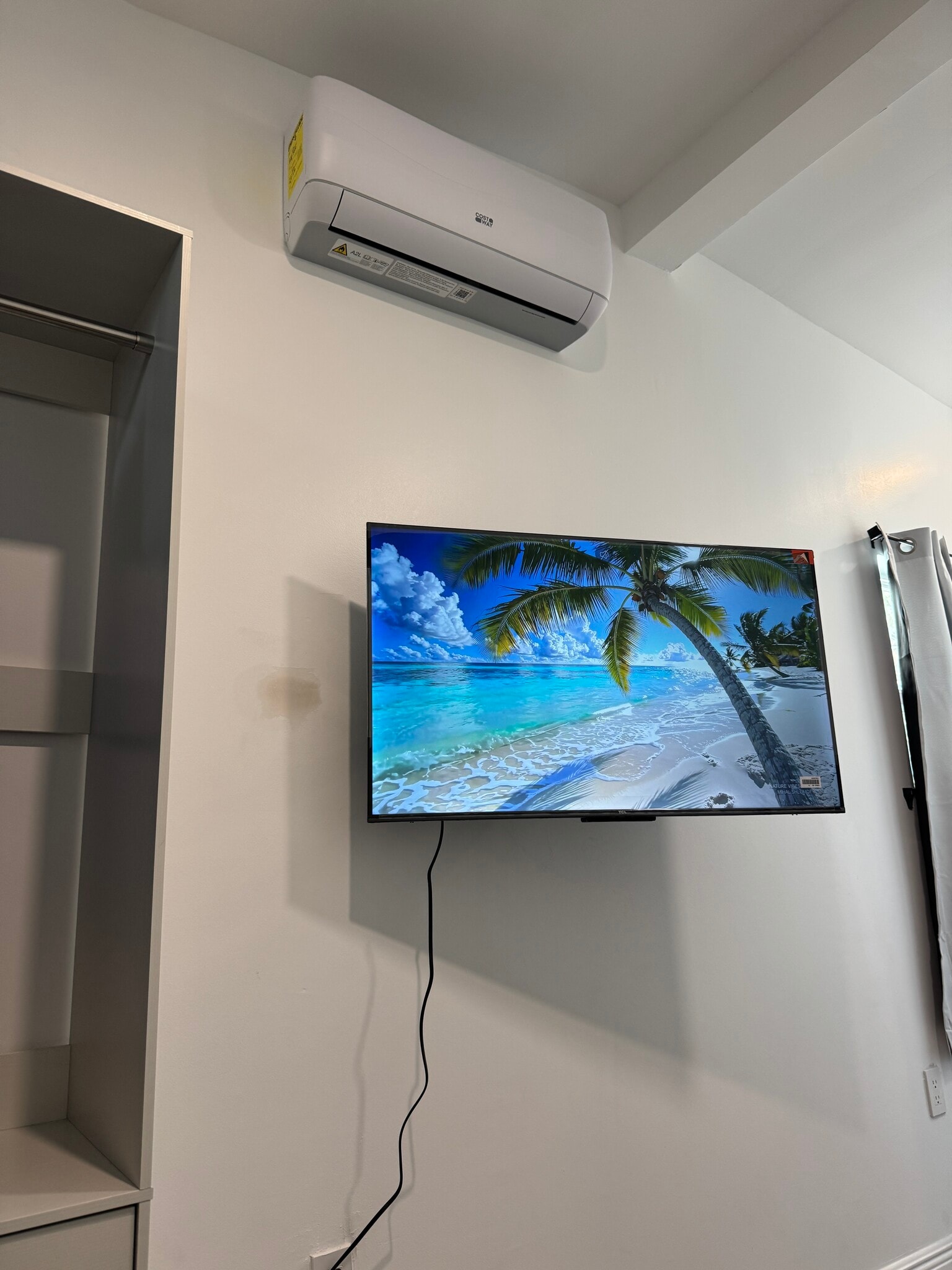 Building Photo - 4170 NE 15th Ave