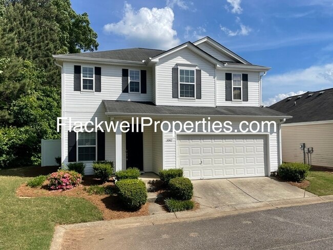 Primary Photo - Great home in quiet area of convenient nei...
