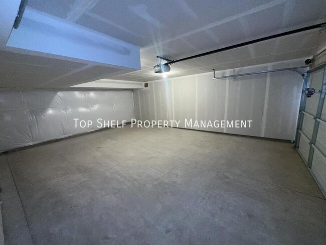 Building Photo - 177 NE 56th St