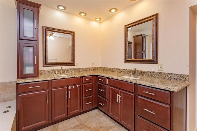 Building Photo - 413 Sandy Hill Dr