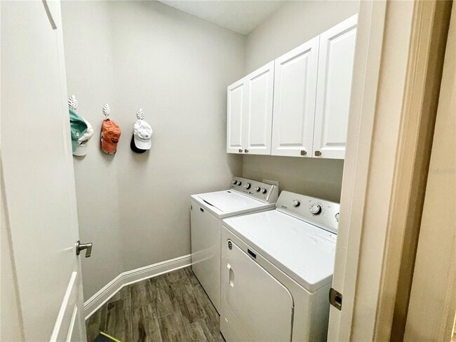 Building Photo - 21645 Avon Park Ct