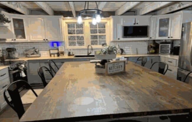 Building Photo - 2080 Silvermine Rd